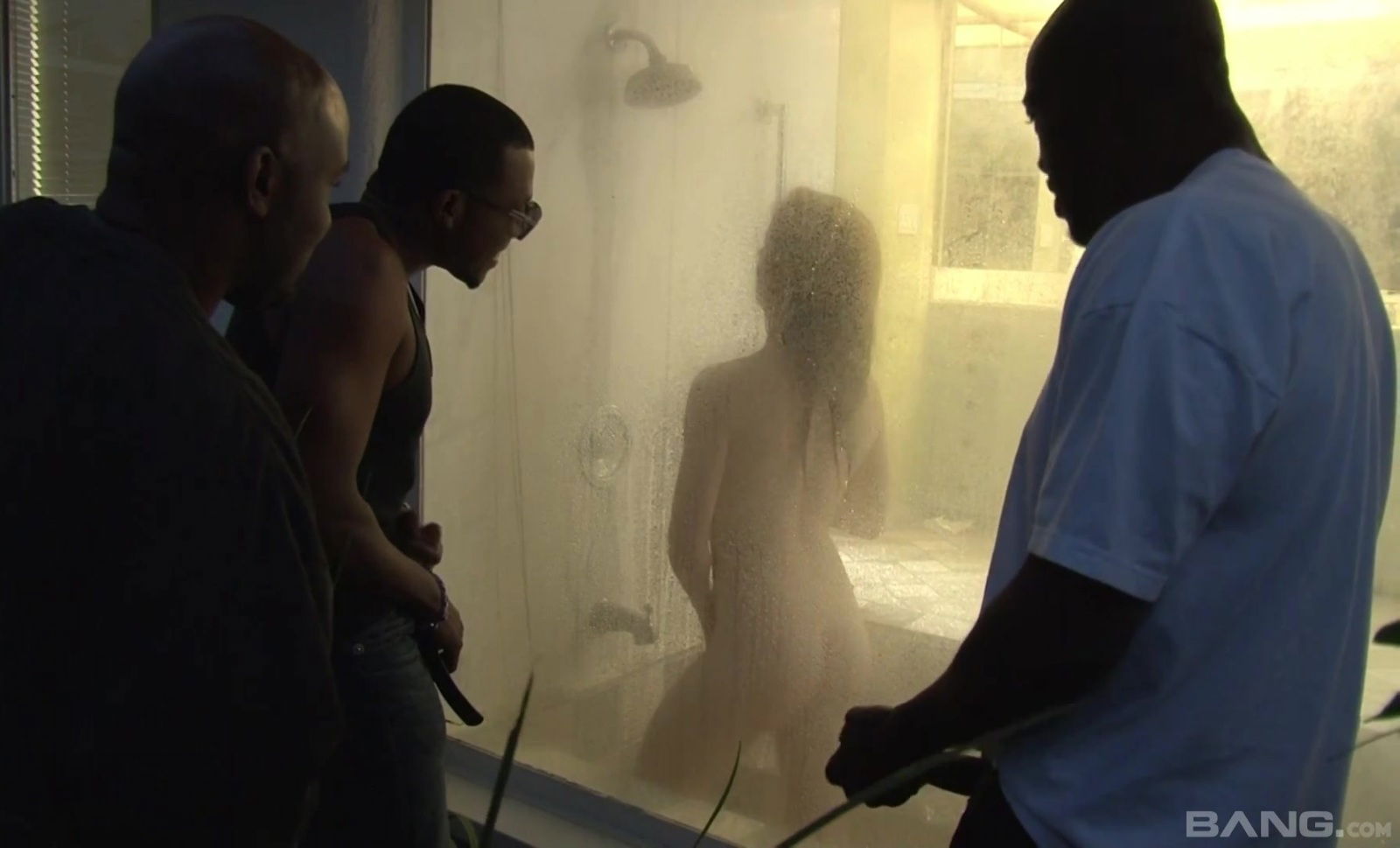 Mature pale whore Kierra Wilde double penetrated black dicks