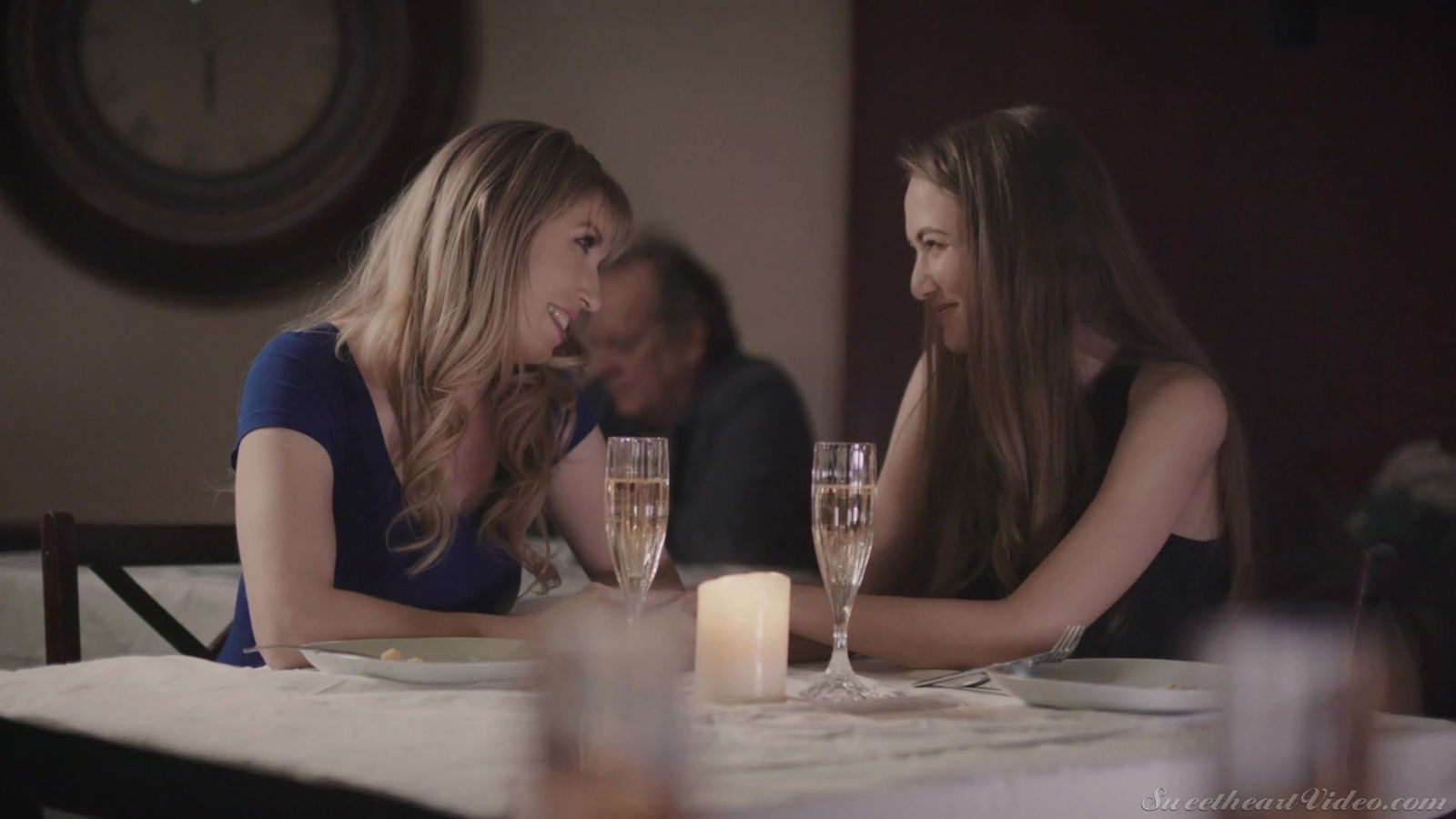 Lesbian babes Verronica Kirei Samantha Hayes pussy licking