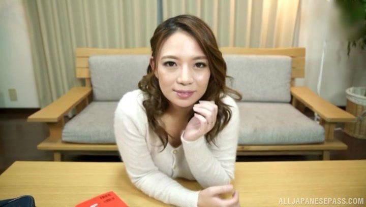 POV cock riding and a pussy creampie for cute Japanese Oda Mako