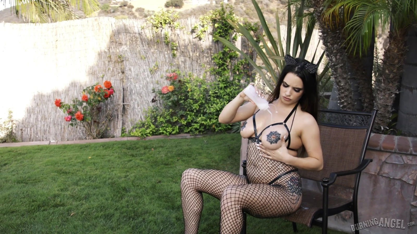 Oiled Scarlet Sade wants have covered sperm