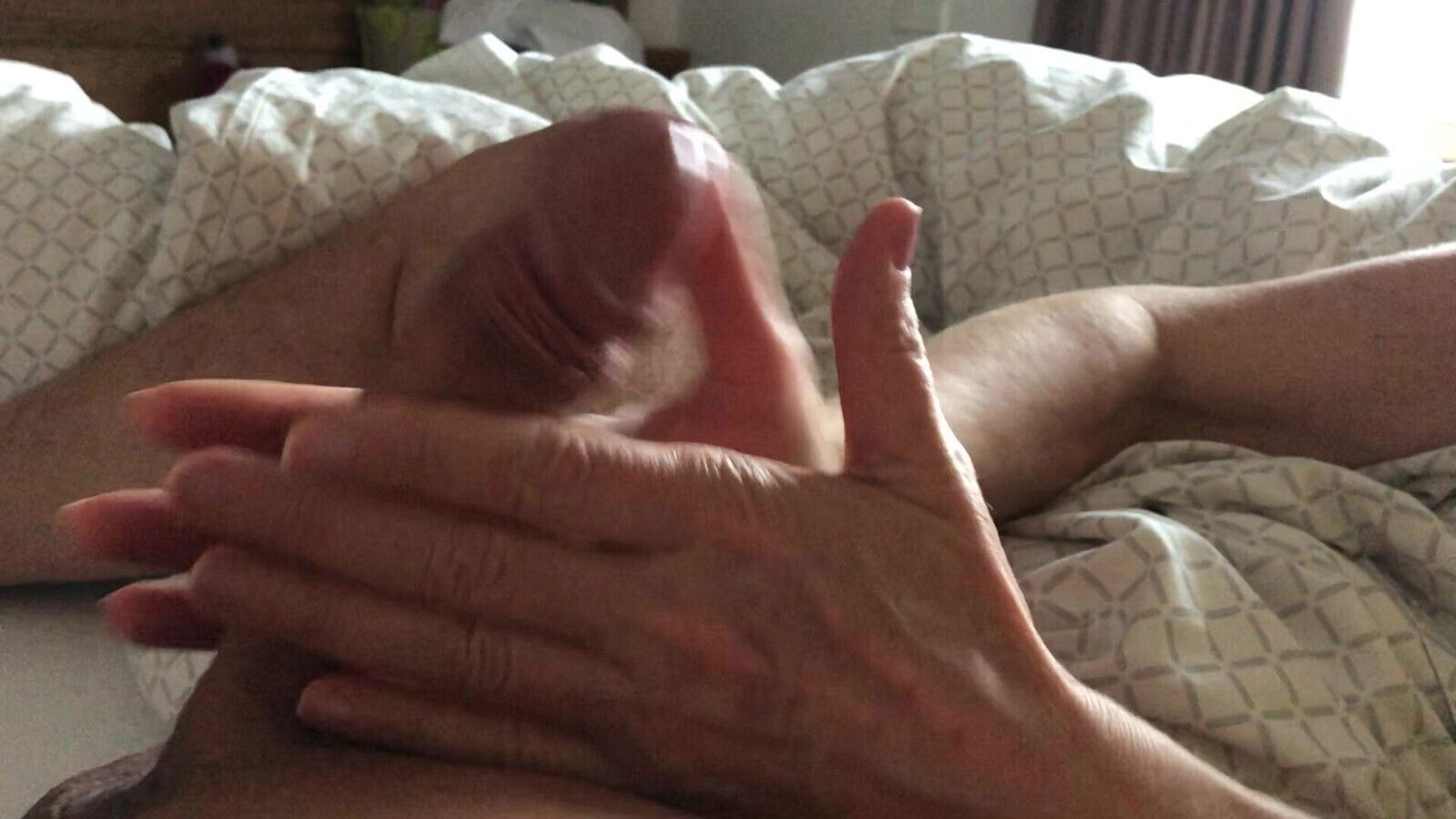 amateur couple gives extremly treatment