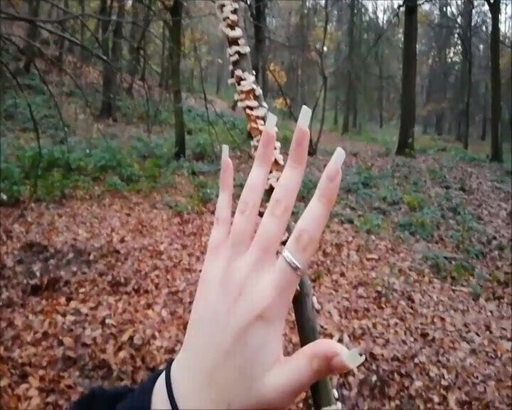 ITALIAN HANDS HANDJOB