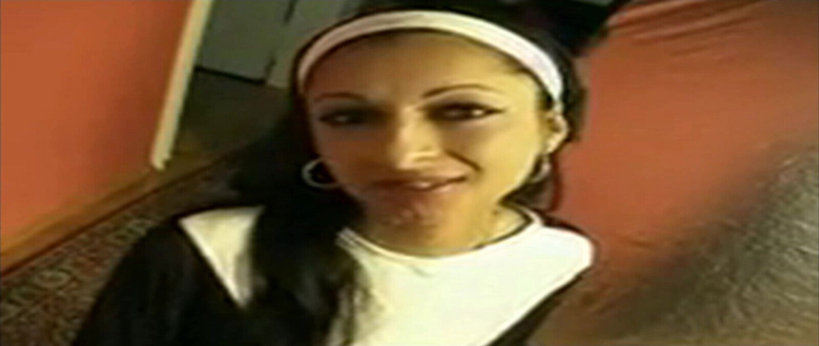 Indian nun in abstinence can't wait to suck Hindu cock