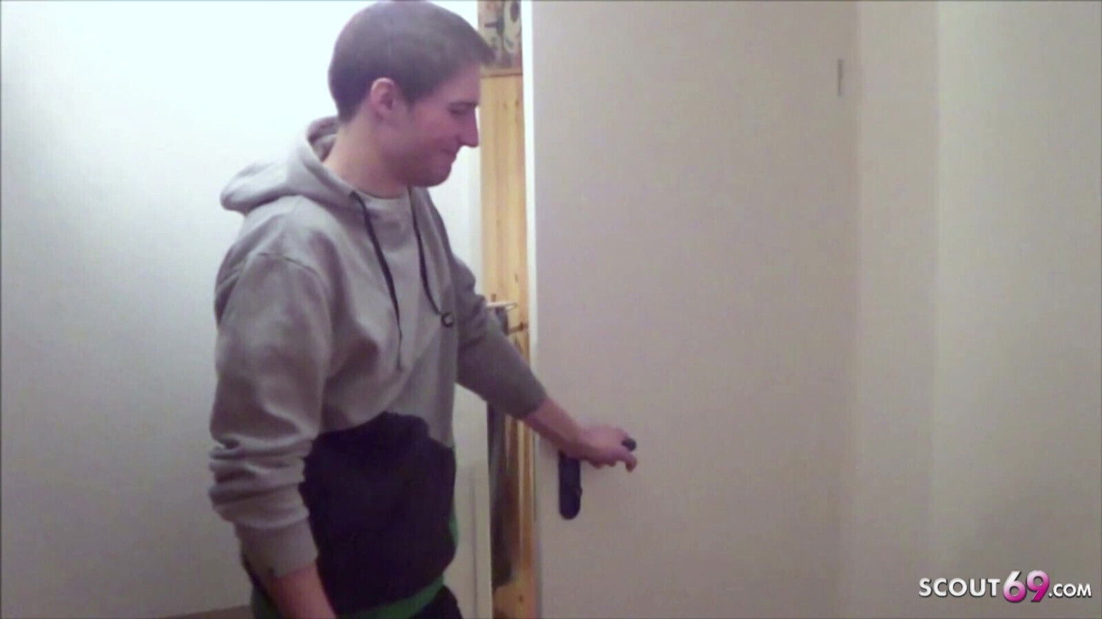 STEP CATCH GERMAN MOTHER LESBIAN JOIN THREESOME