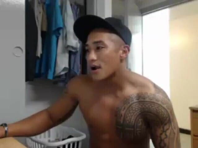 asian hunk webcam (2'16'')