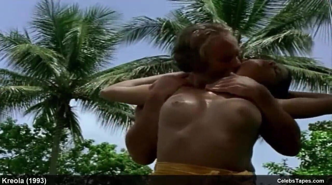 Cinzia Monreale, Cristina Garavaglia & Demetra Hampton nude