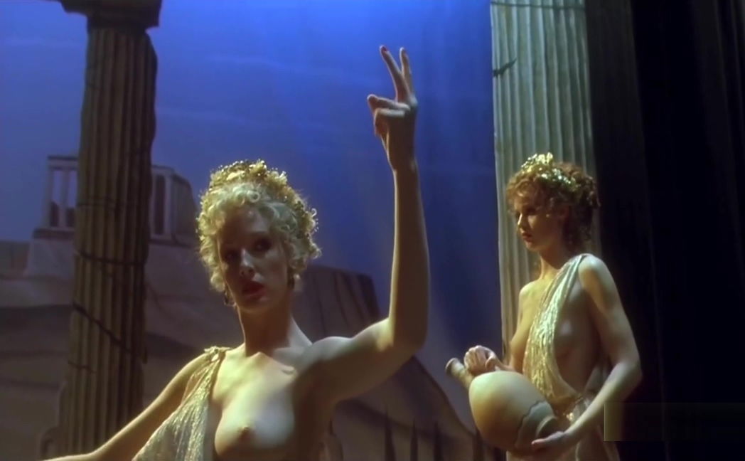 Kelly Reilly, Natalia Tena - Mrs Henderson Presents (2005)