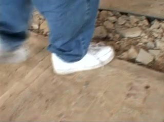 Laura Lion baisée deux dongs