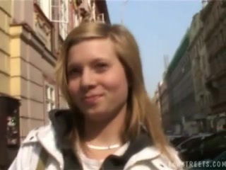 RUES TCHÈQUES JULIE