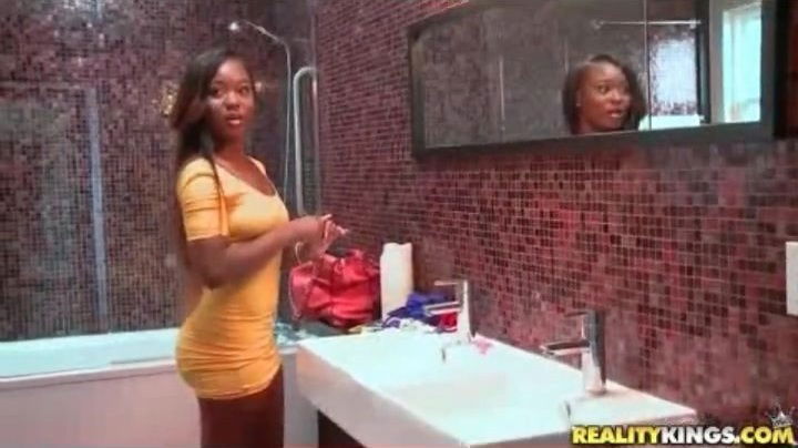 Black pornstar Ericka Liu tries on bikinis