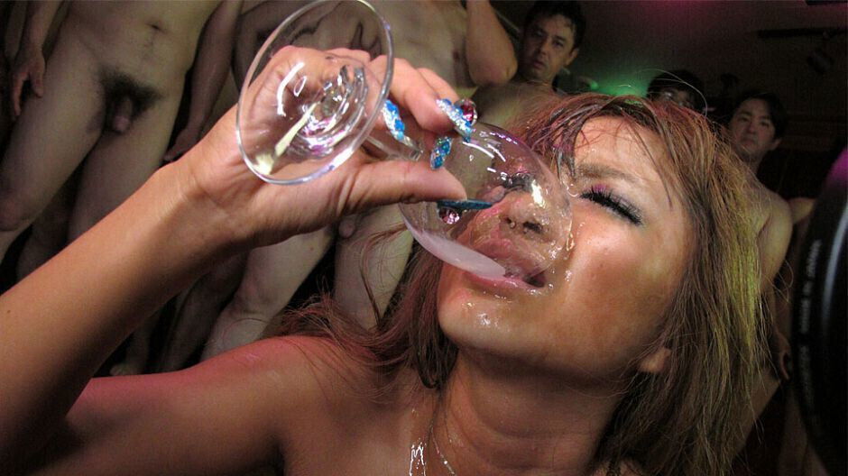 Japanese fuck doll, Kurea Muto gangbanged last night,