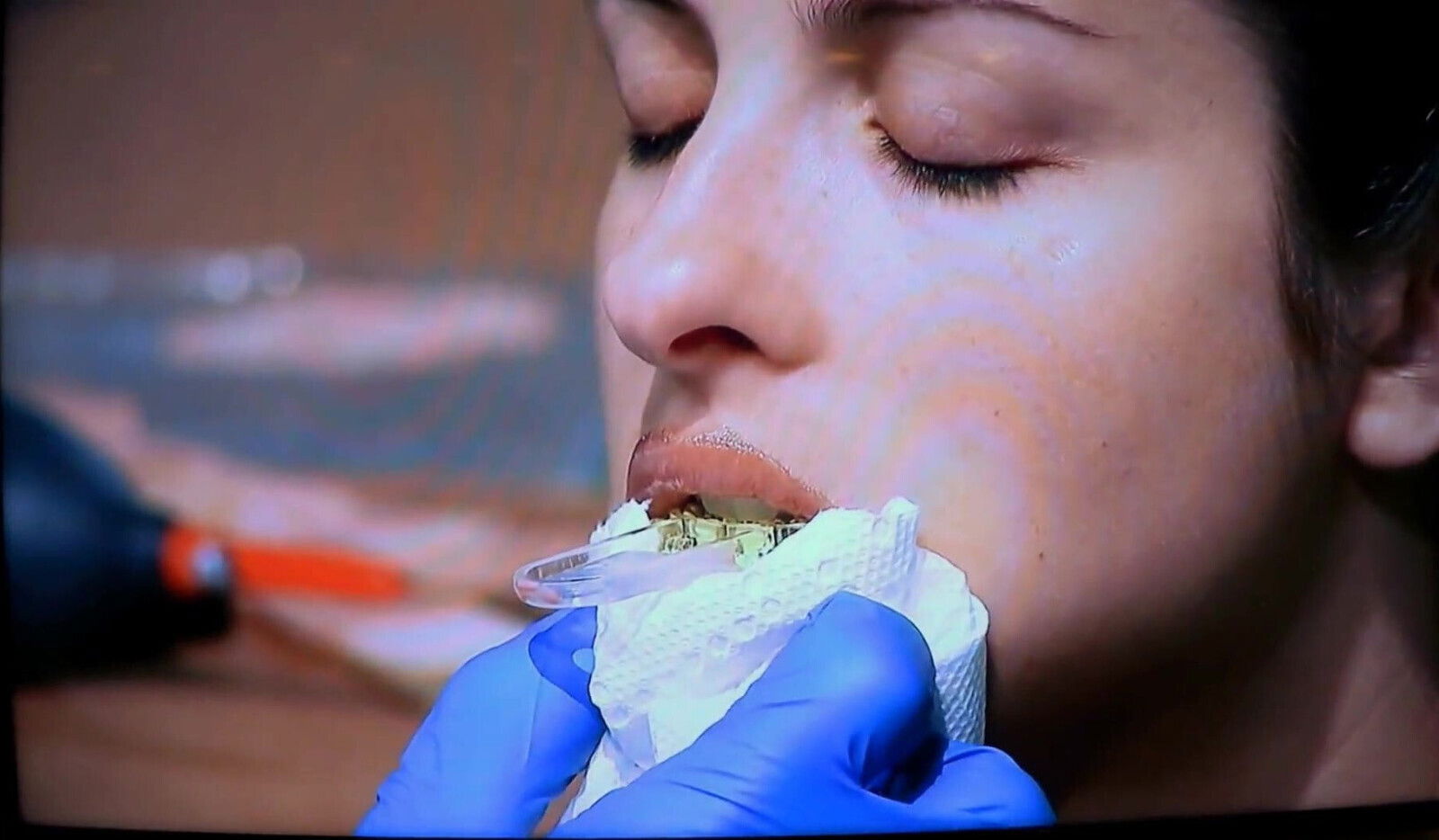 Elyse pussy lips titties exposed