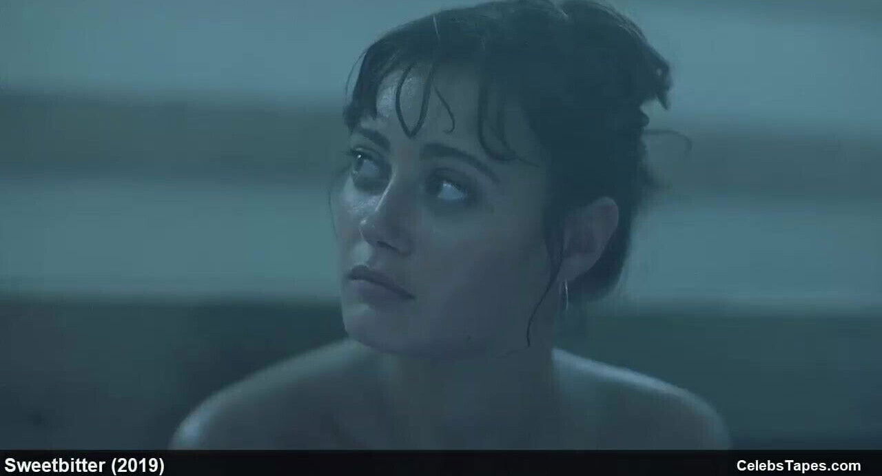 Ella Purnell topless erotic scenes from movie