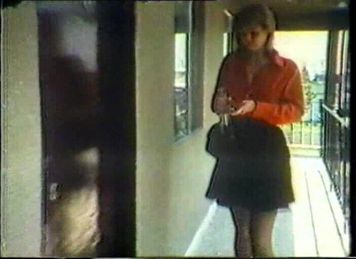 SPEND AFTERNOON COUCH