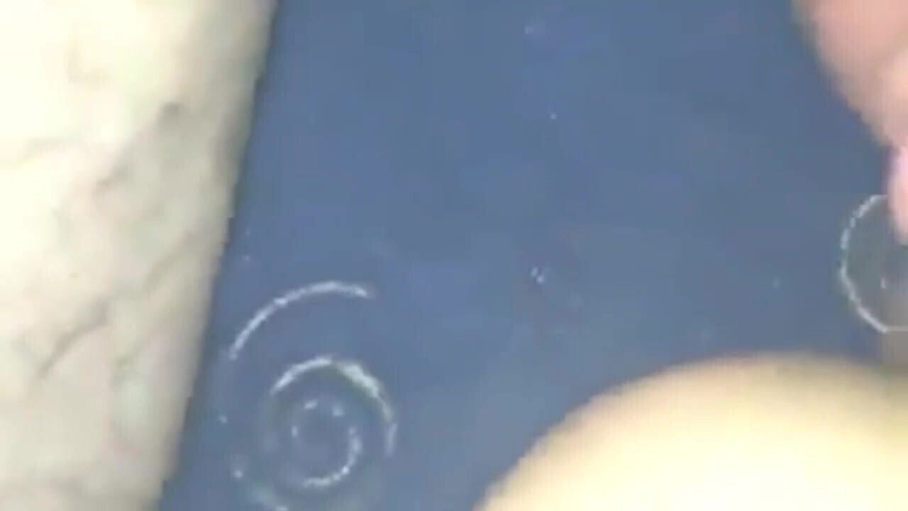 Bucetinha raspada sendo bem fodida