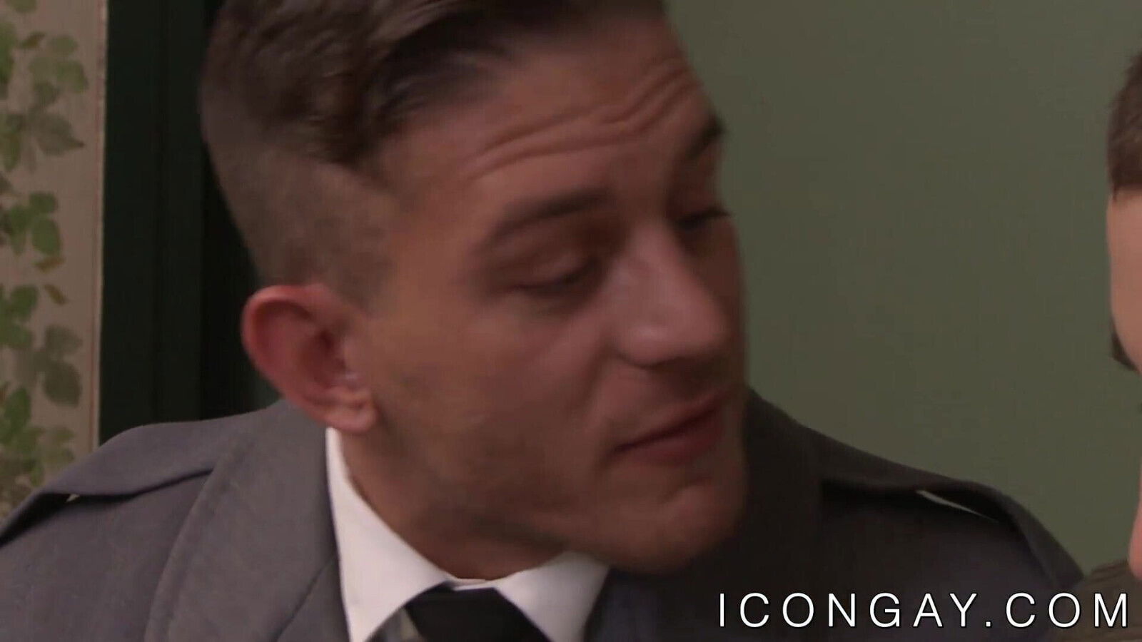 Uniformed Alexandro Gustavo rimms fucks prisoner