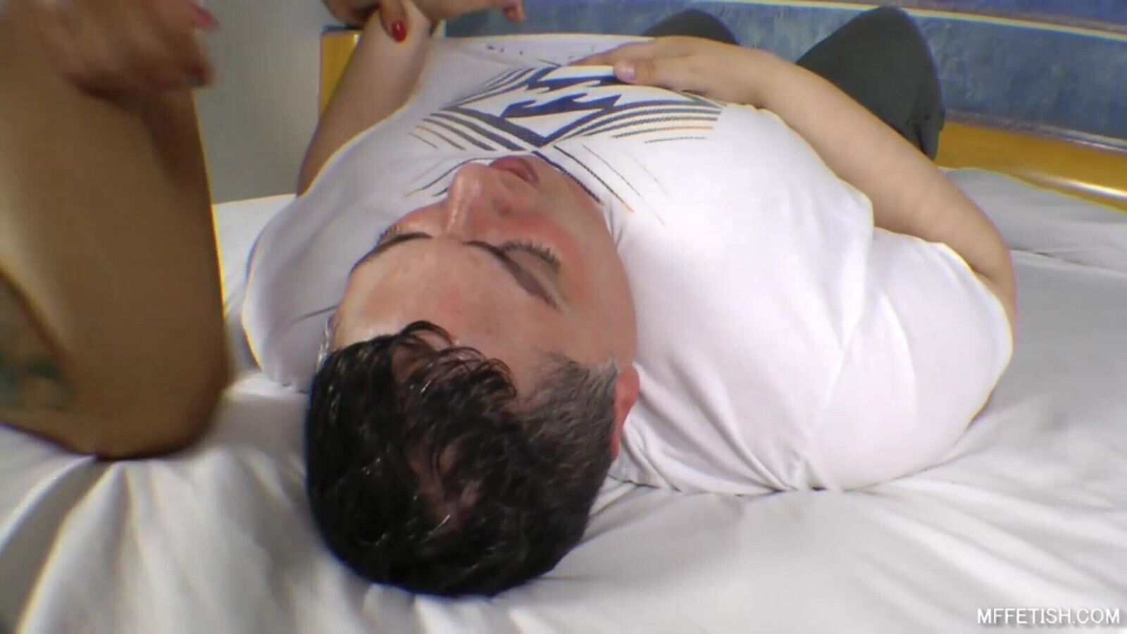 Dominatrix Perfect round pussy