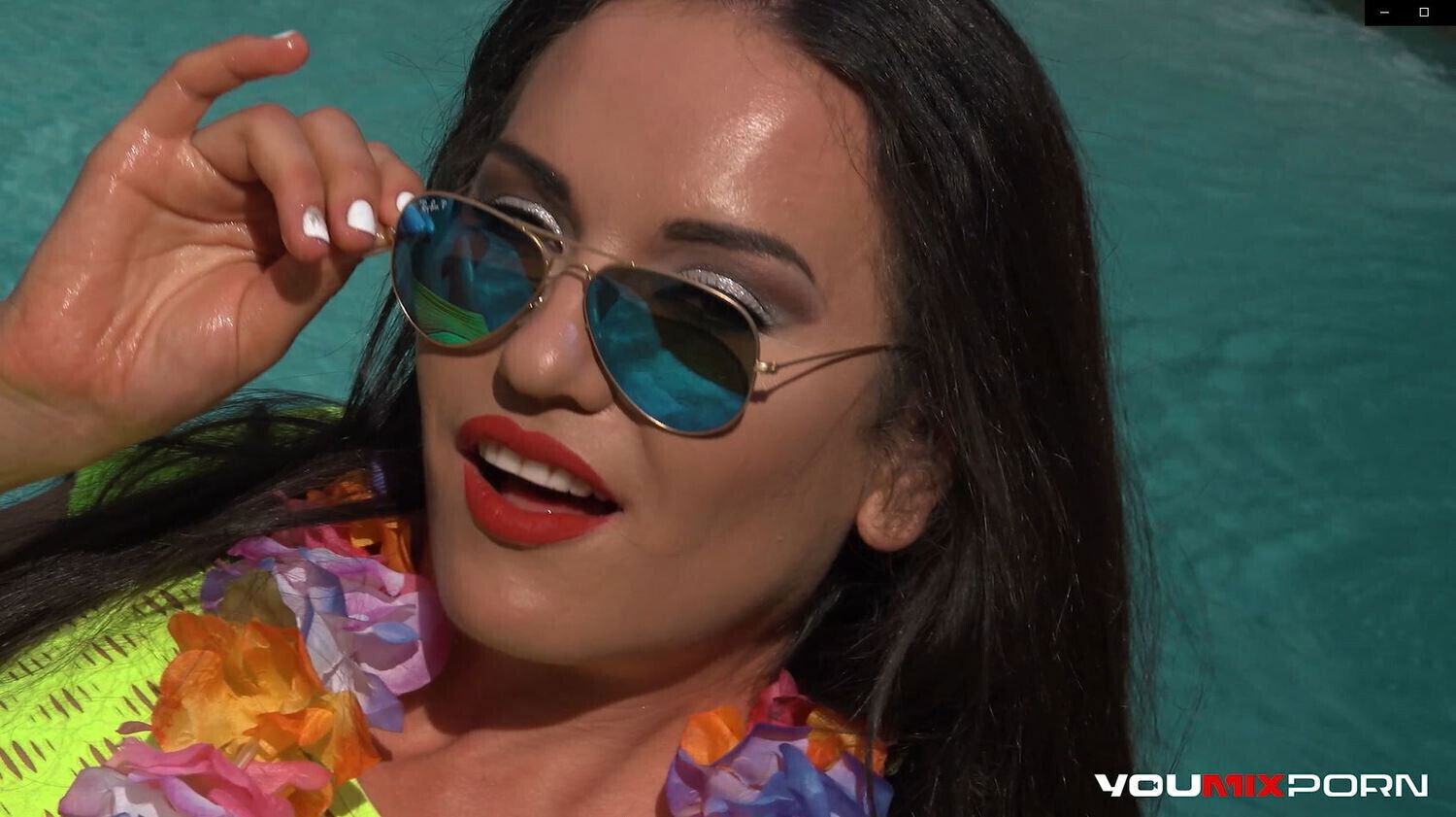 YOUMIXPORN Skinny brunette Nataly Gold hardcore