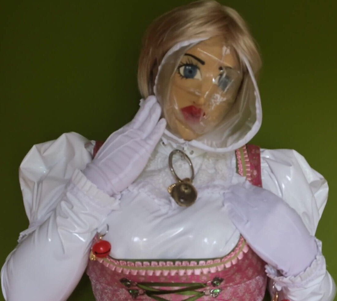 Dirndl Shemale smells Cum in Mask 
