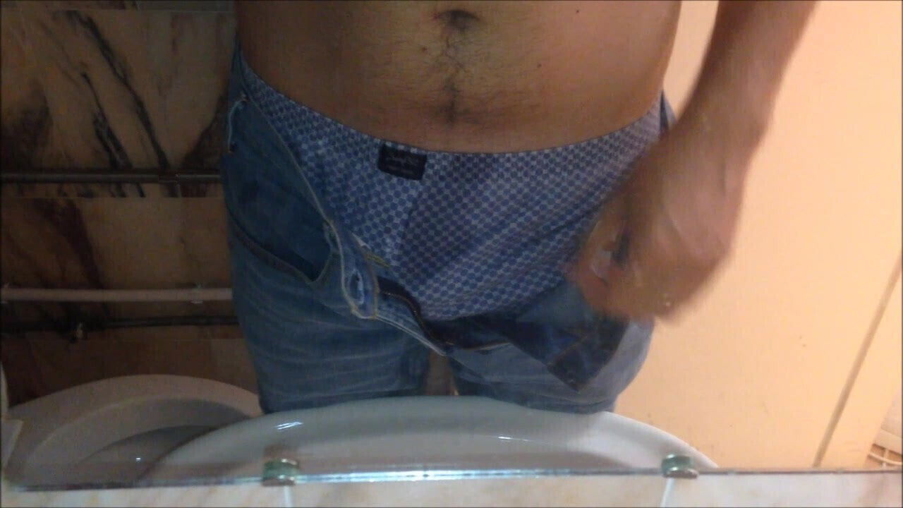 Washing my cock at the bath's office