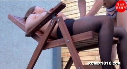 Korean slut fucks rooftop