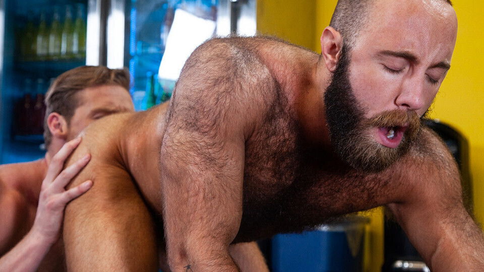 Hairy Bloke Taking like champ