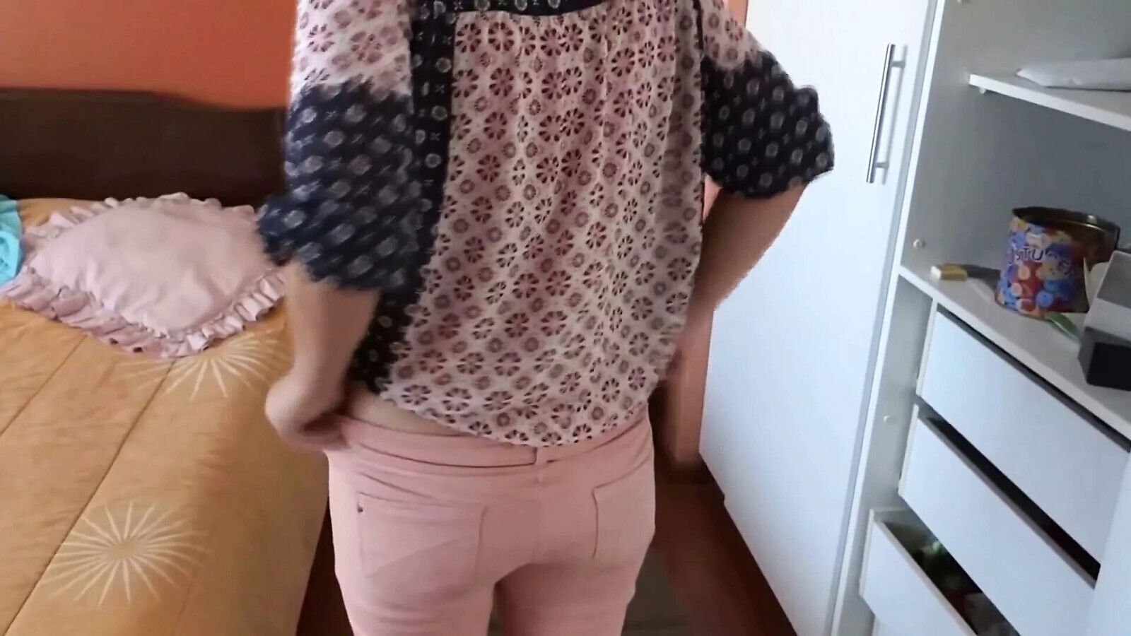 MINUTES EROTIC SCENES HOTWIFE