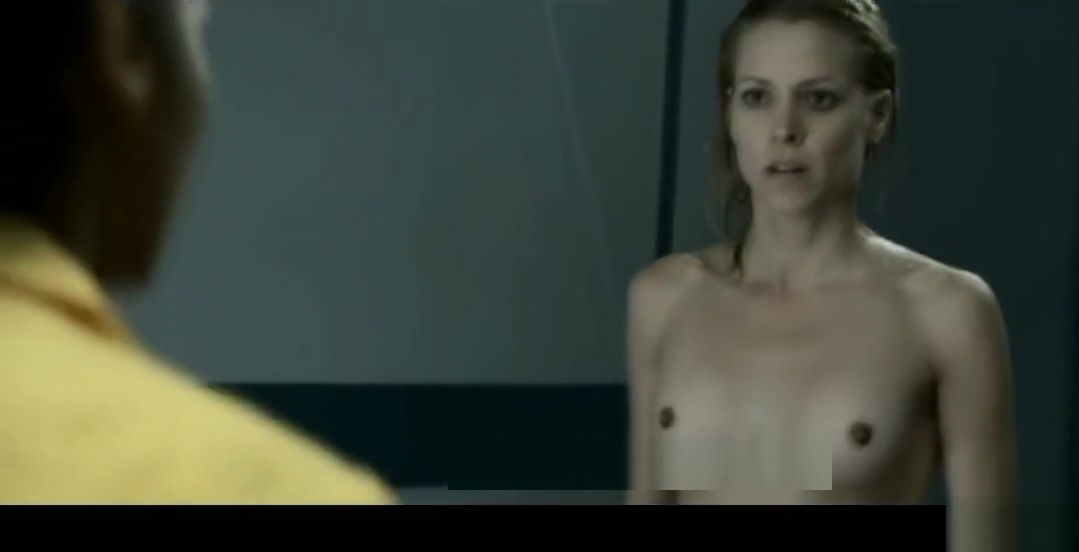 Maggie Civantos, Berta VГuzquez in Locked Up (2015) s1