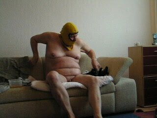 Herr GS-FettUrin wallows urine reeks urine...