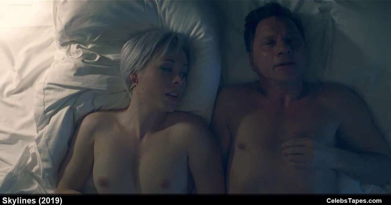 Jasmin Minz, Riedle & Peri Baumeister naked sexy