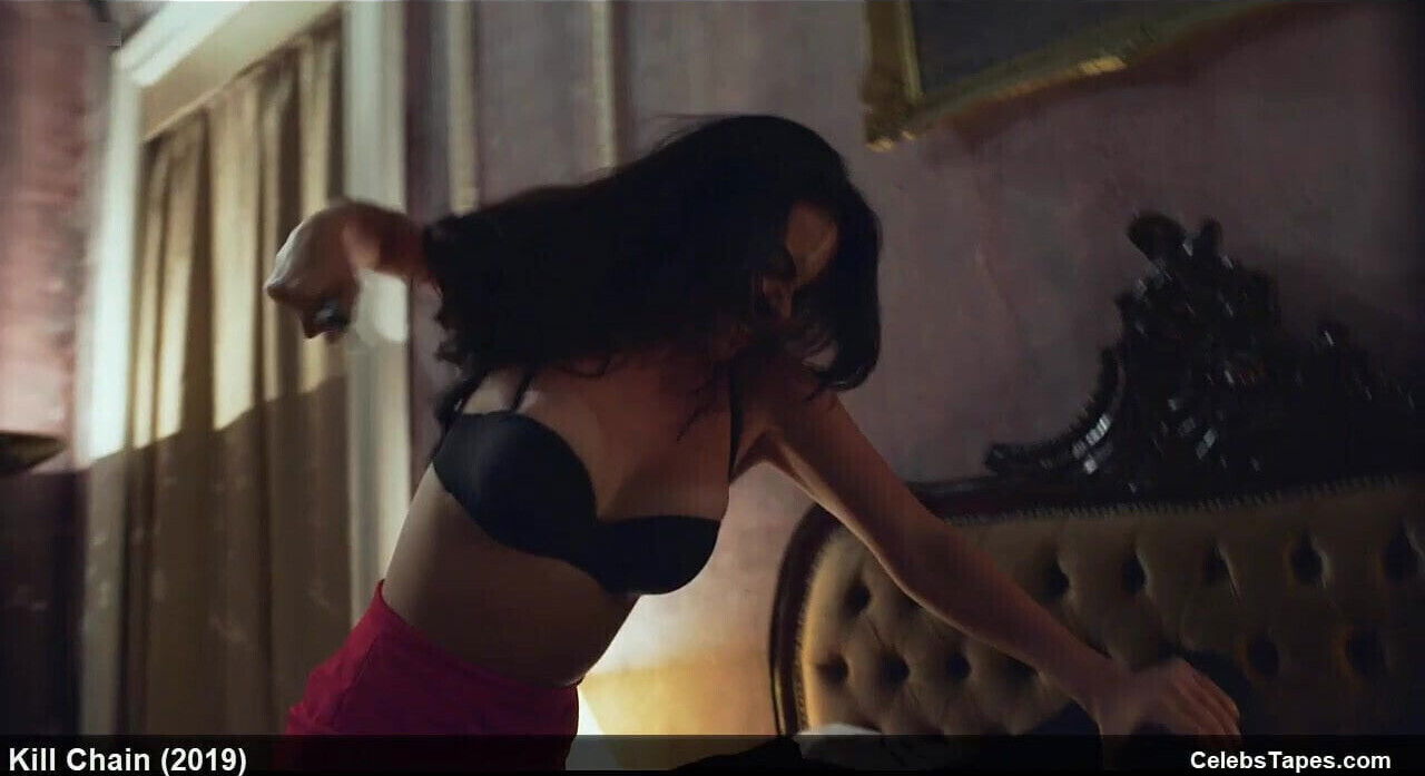 Anabelle Acosta, Angie Cepeda & Luna Baxter nude & sexy clip