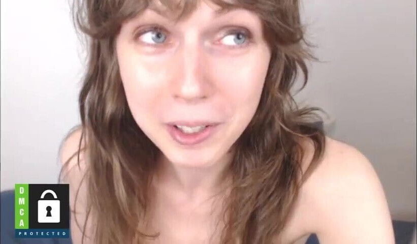 alicealpaca shows little hole