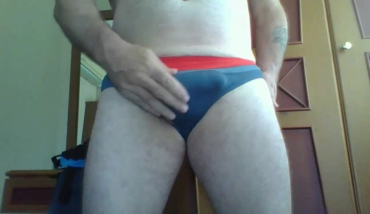 Fetish wank in skin tight Athletics shorts