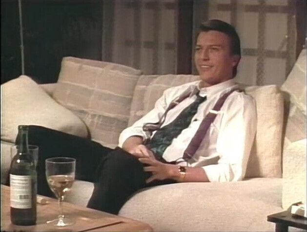 Killed Holly Hollywood (1994)