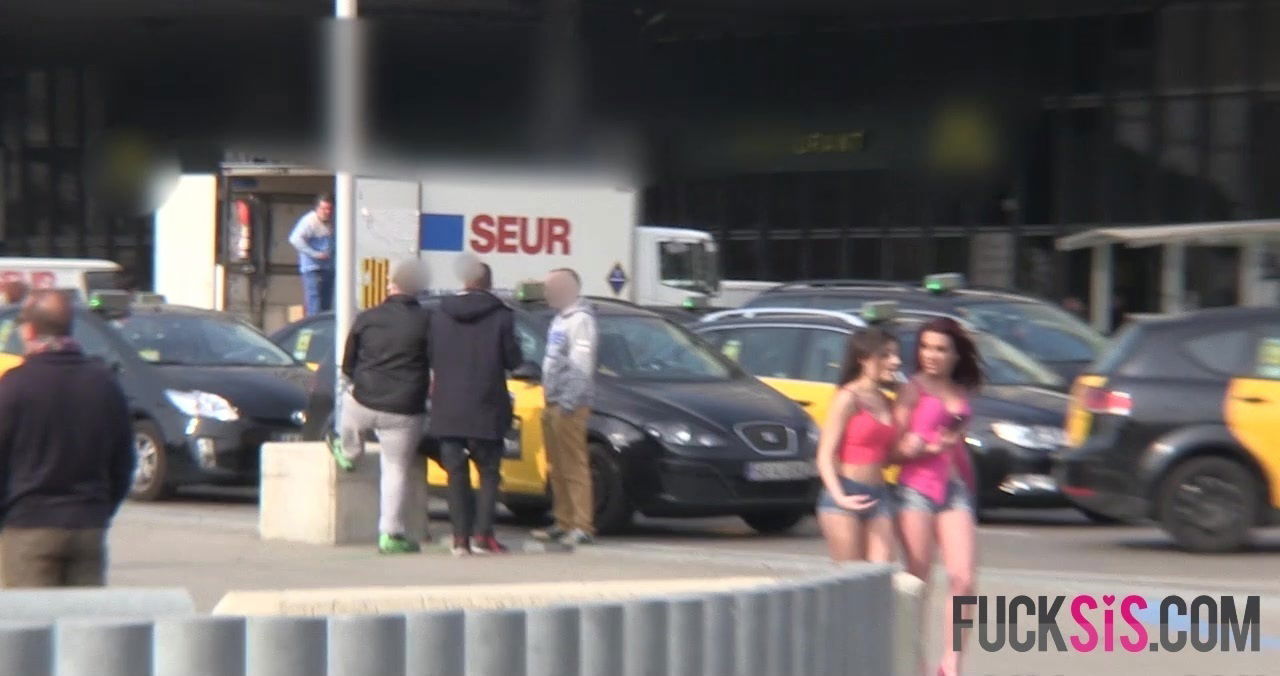 Sweet Yarissa Duran Spanish Threesome