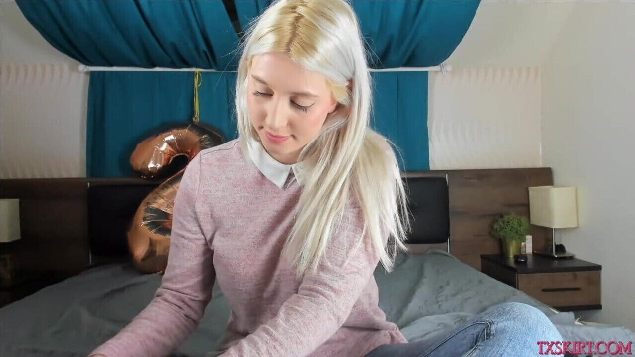 Huge boobs with pink tits on cam p6