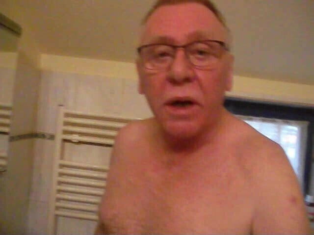 Rasieren fuer meine Herrin Tina