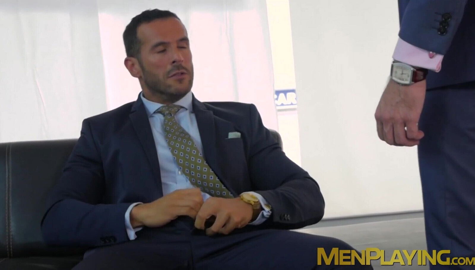 Boss in a suit anal pounds his employee after a blowjob