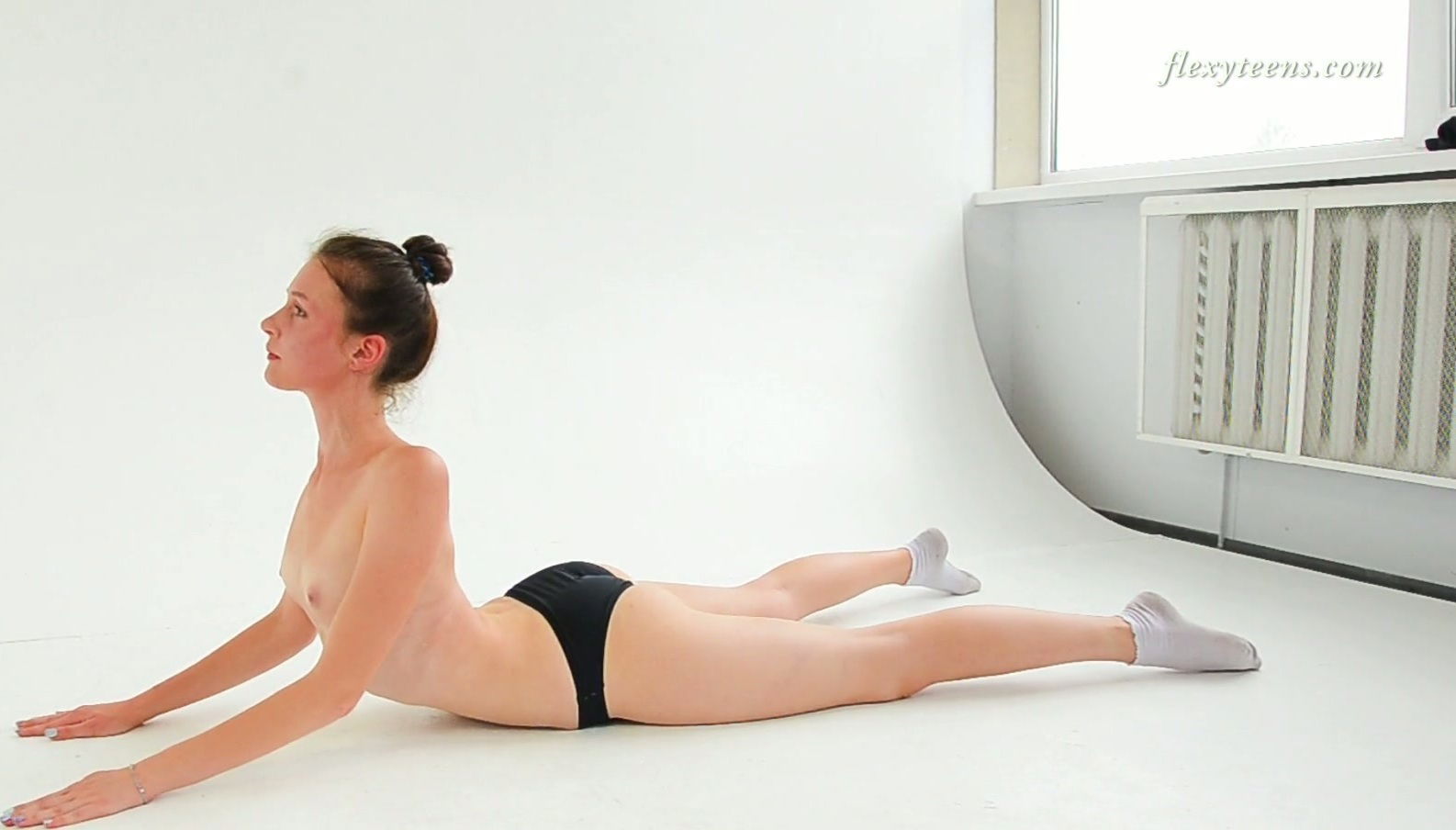 Nude gymnastics with charming and flexible teen Alla Sinichka