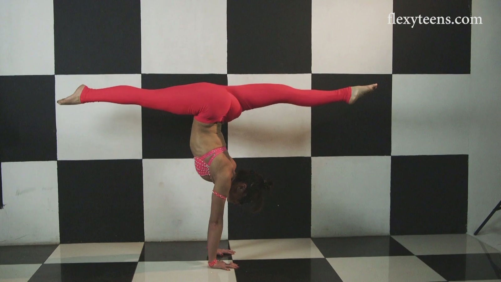 Lost sexy erotic poses performed flexible Sofia Gnutova