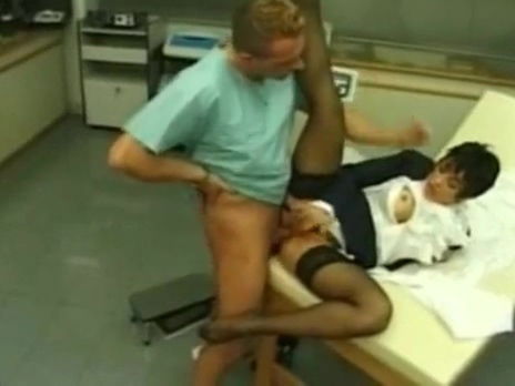 ellaILA STONE e FABIANA VENTURI ( usi sessuali )