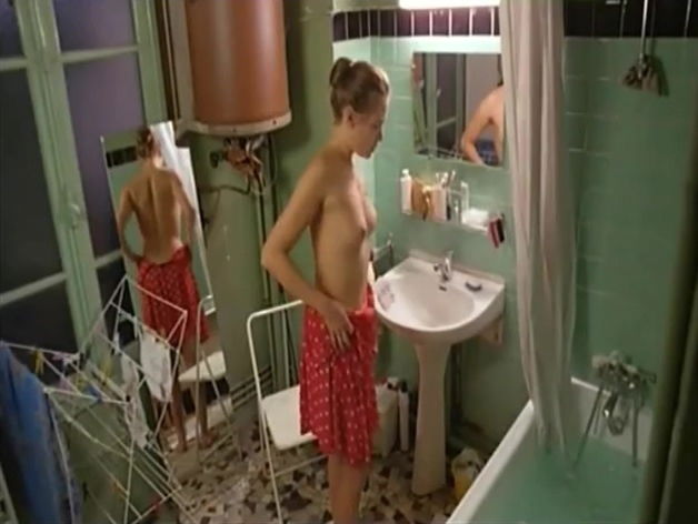 Emmanuelle Seigner - Le sourire