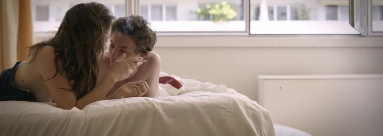 Anais Demoustier - Elles (2011)