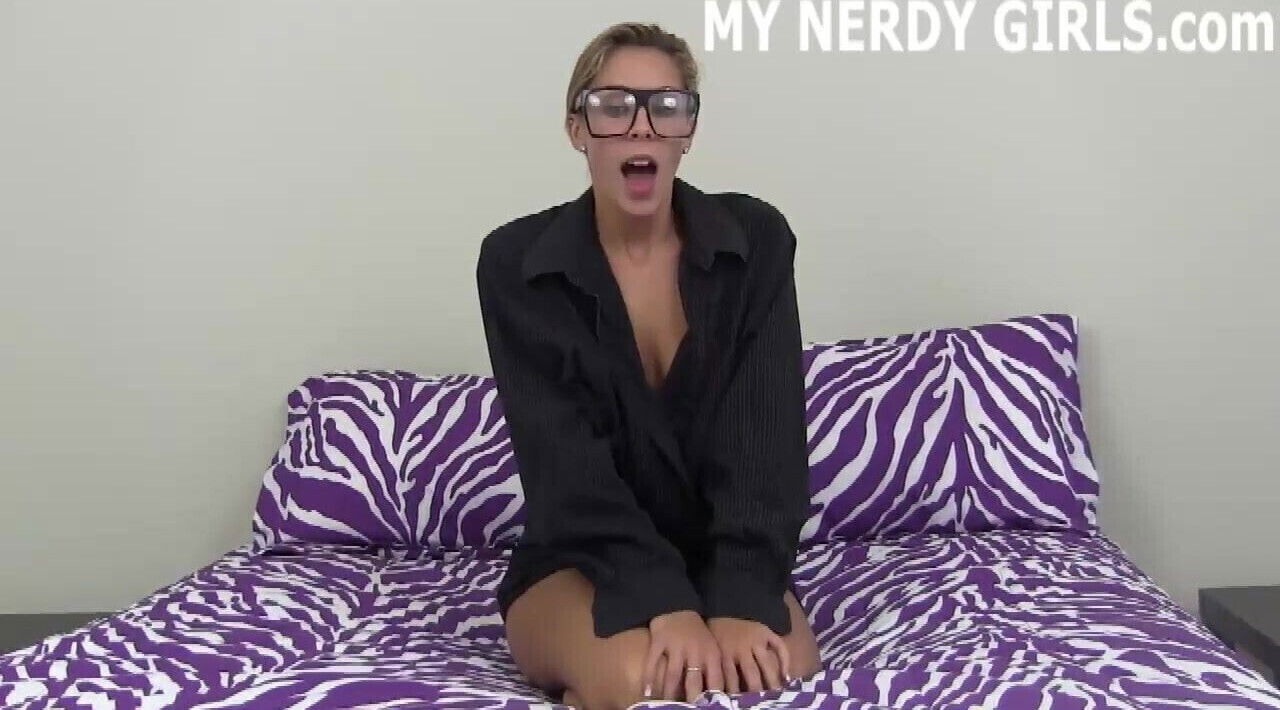 I want to be your nerdy librarian JOI