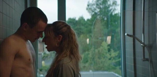 Passionate older-younger affair (2018)