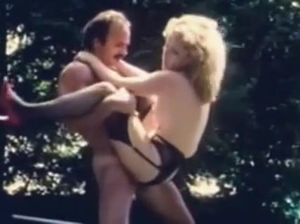 Renee Summers - Poolside Bang