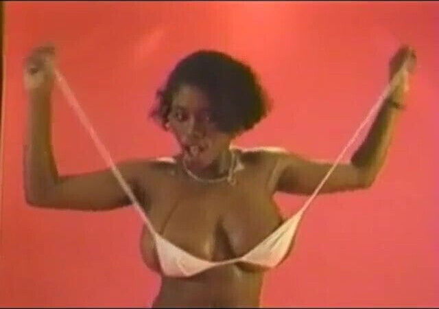 Ebony MILF Photo Shoot