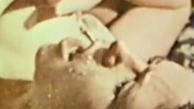 Vintage Cumshots 379