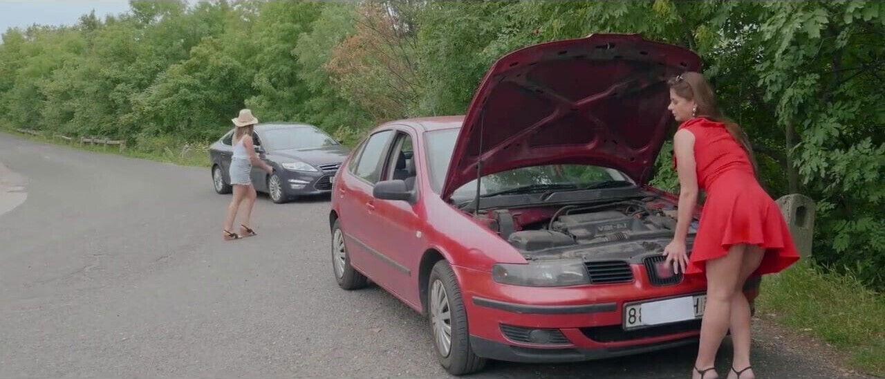 Slave Waiting For First Gangbang