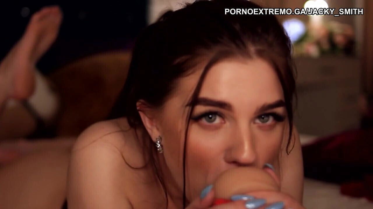 Blowjob session of hot bomb teacher